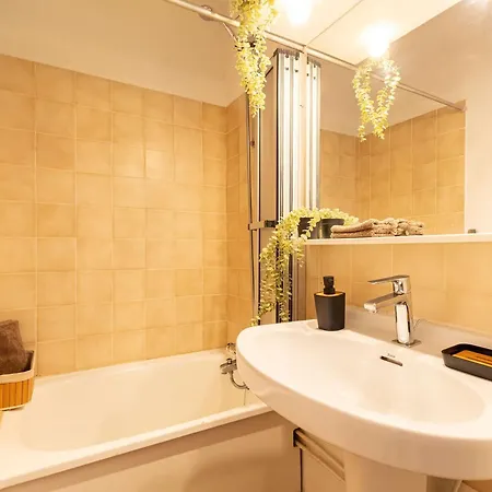 T2 Sud, Calme, Proche Saint-lary, 4 Pers. - Fr-1-296-523 Lägenhet